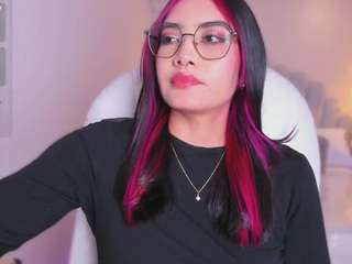 AzuraKindong live webcam show