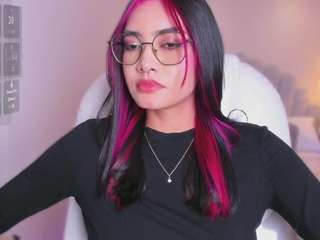 AzuraKindong live webcam show