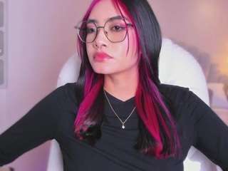AzuraKindong live webcam show