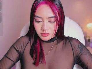 AzuraKindong live webcam show