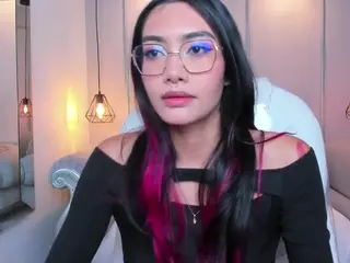 AzuraKindong's Live Sex Cam Show