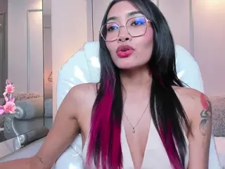 AzuraKindong's Live Sex Cam Show