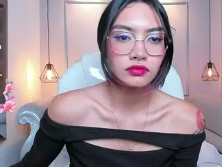 AzuraKindong's Live Sex Cam Show