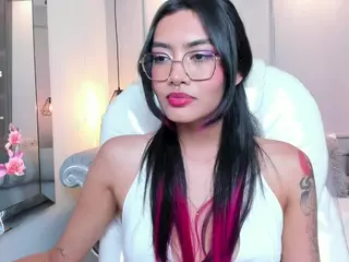 AzuraKindong's Live Sex Cam Show