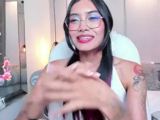 AzuraKindong's Live Sex Cam Show