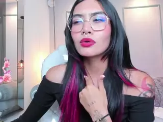 AzuraKindong's Live Sex Cam Show