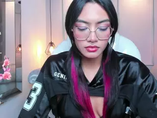 AzuraKindong's Live Sex Cam Show