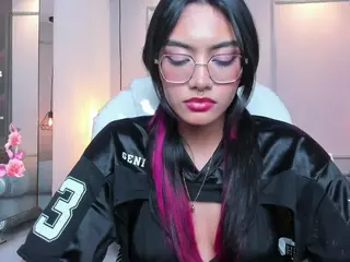 AzuraKindong's Live Sex Cam Show
