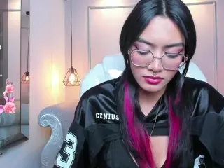 AzuraKindong's Live Sex Cam Show