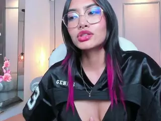 AzuraKindong's Live Sex Cam Show