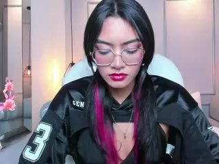 AzuraKindong's Live Sex Cam Show