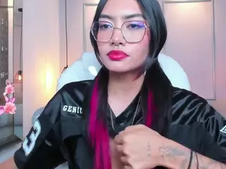 AzuraKindong's Live Sex Cam Show