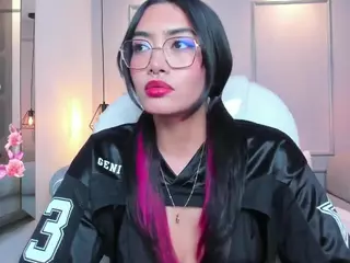 AzuraKindong's Live Sex Cam Show