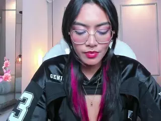 AzuraKindong's Live Sex Cam Show