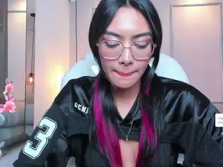 AzuraKindong's Live Sex Cam Show