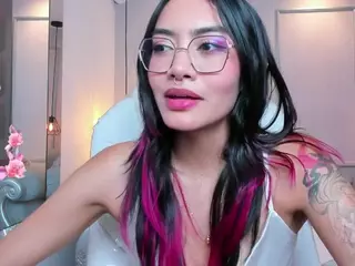 AzuraKindong's Live Sex Cam Show