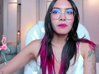 AzuraKindong's Live Sex Cam Show