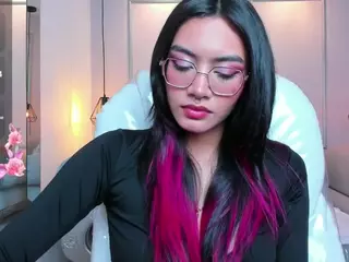 AzuraKindong's Live Sex Cam Show