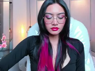 AzuraKindong's Live Sex Cam Show