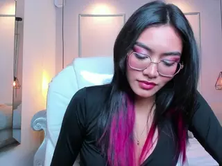 AzuraKindong's Live Sex Cam Show