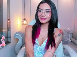 AzuraKindong's Live Sex Cam Show