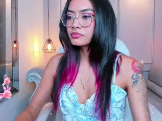 AzuraKindong's Live Sex Cam Show