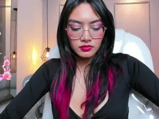 AzuraKindong's Live Sex Cam Show
