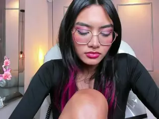 AzuraKindong's Live Sex Cam Show