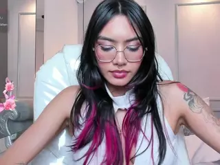 AzuraKindong's Live Sex Cam Show