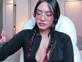 AzuraKindong's Live Sex Cam Show