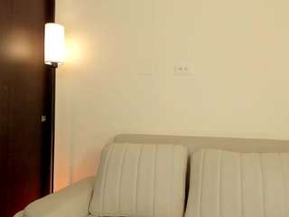 hannah117 live webcam show