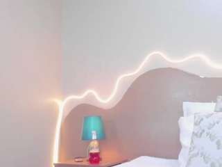 le modèle natashajurado est en webcam porno dans un show sur le site camsoda, il possède les tags suivants: anal,ass,young adult,toys,teen 18,tease,tattoos,strip,solo,skinny,natural,lovense,lingerie,fuck machine,erotic dance,drinking,dildo or vibrator,dildo,deepthroat,brown eyes
