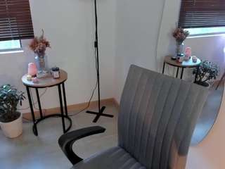 ameliegraham's CamSoda show and profile