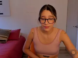 ameliegraham's Live Sex Cam Show