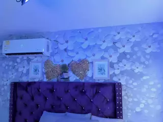 Danee's Live Sex Cam Show