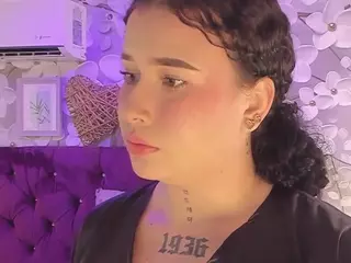 Danee's Live Sex Cam Show