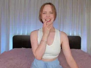 Sandra-Tender's Live Sex Cam Show