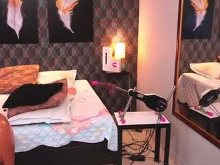 sharomross from CamSoda is Freechat