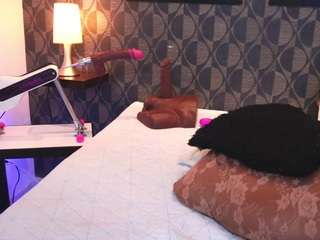 sharomross Live Webcam on CamSoda