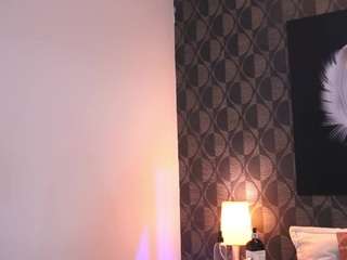 SharomRoss live webcam show
