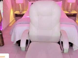 jin-harrison's CamSoda show and profile