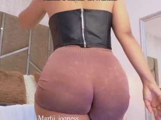 martiinaa-jones from CamSoda is Freechat