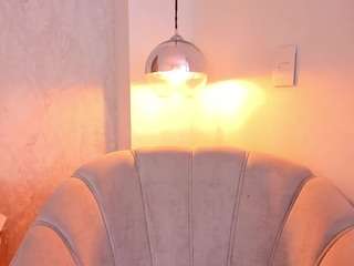 martiinaa-jones Live Webcam on CamSoda