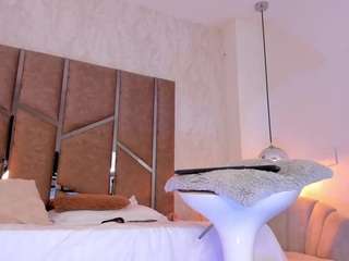 martiinaa-jones Webcam Model Profile