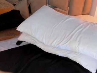 martiinaa-jones Live Webcam on CamSoda