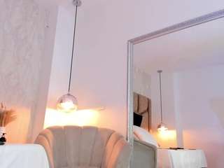 Live webcam model martiinaa-jones on Soda Cams