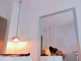 martiinaa-jones webcam model