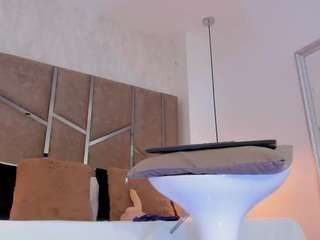 martiinaa-jones webcam