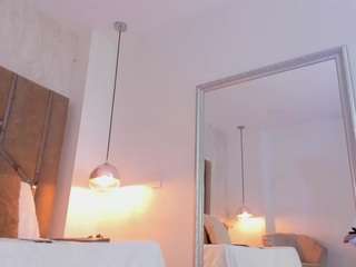 Martiinaa-Jones live cam