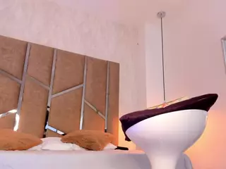 Martiinaa-Jones's Live Sex Cam Show
